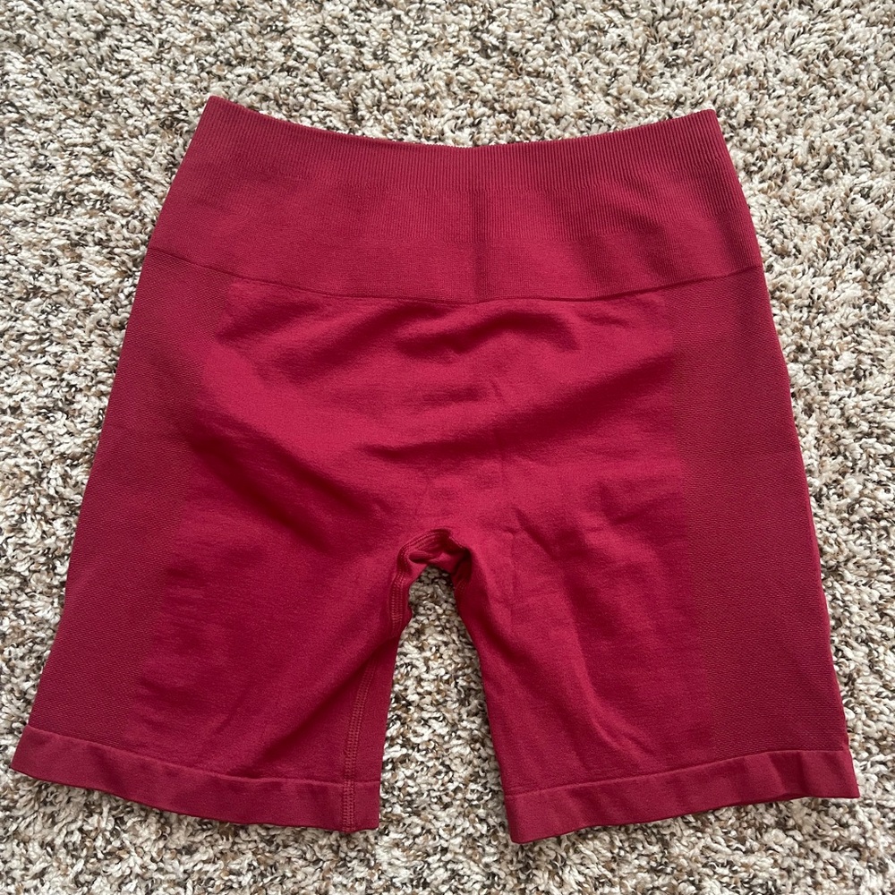 AUROLA Red Dream Collection Shorts Size Small